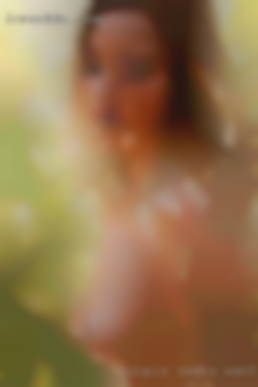 Couple seeks want threesome with women mmmh near Athens GA.