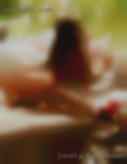 Lonely fuck women paying for sex toing in Kent.